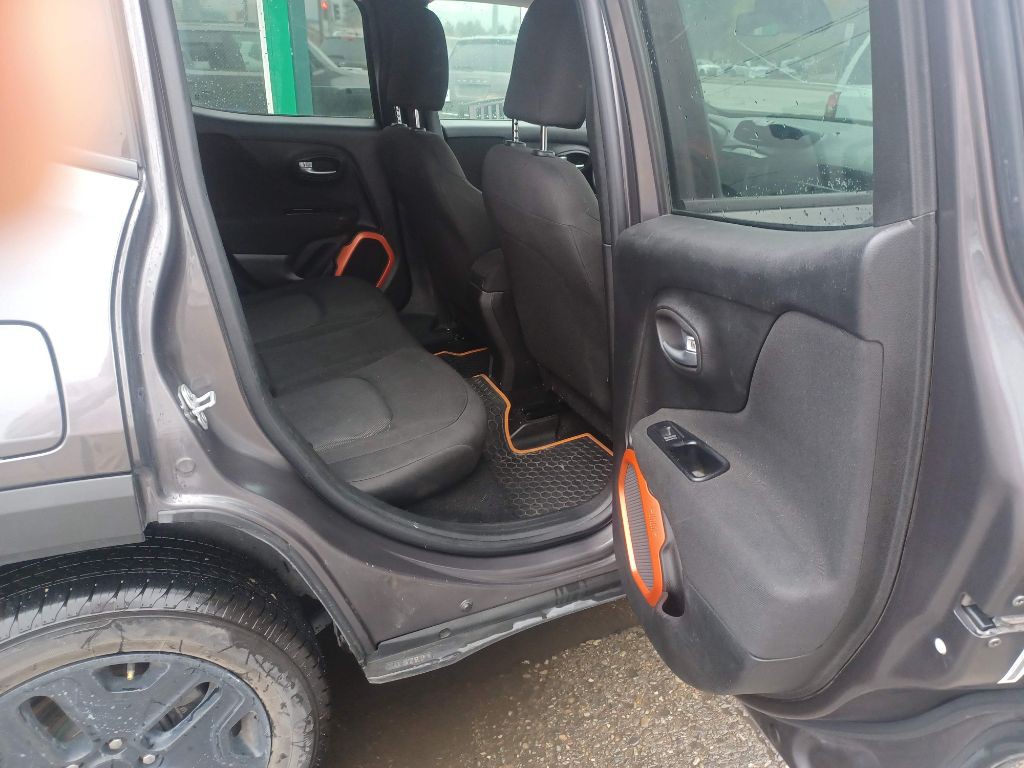 2018 Jeep Renegade Image 16
