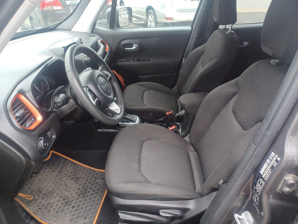 2018 Jeep Renegade Image 9