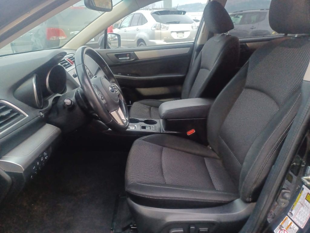 2015 Subaru Outback Image 9