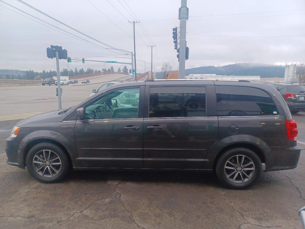 2017 Dodge Grand Caravan Image 6