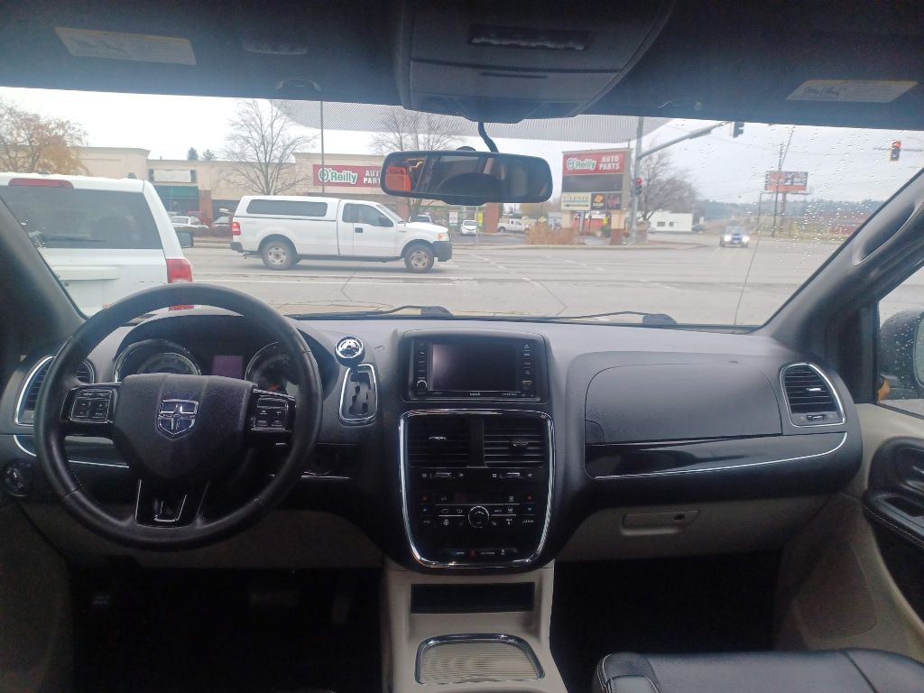 2017 Dodge Grand Caravan Image 13