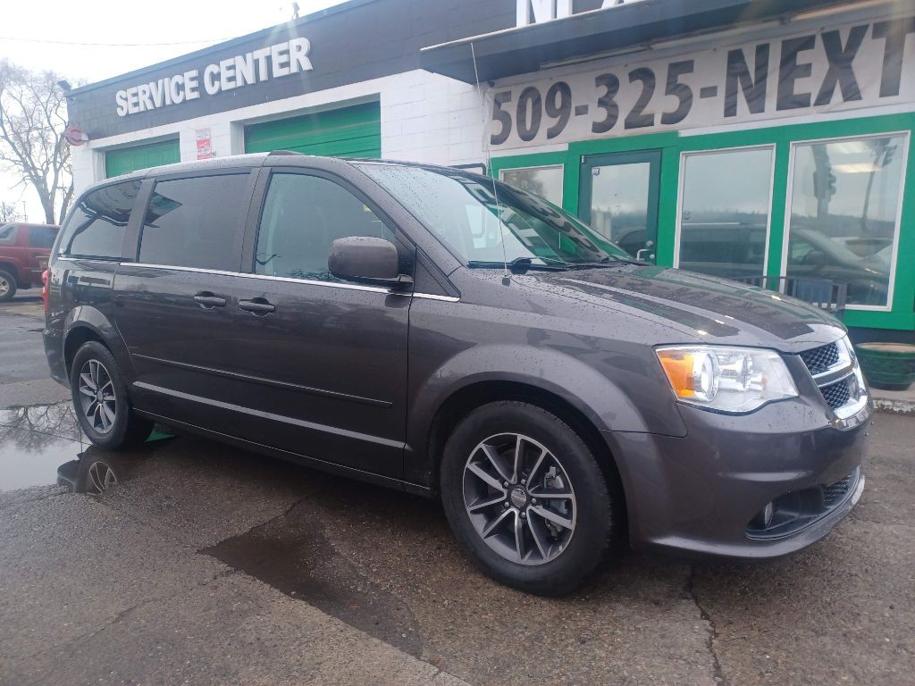 2017 Dodge Grand Caravan Image 3