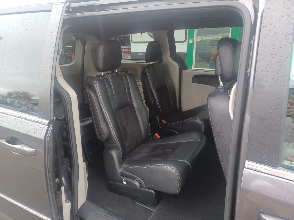 2017 Dodge Grand Caravan Image 16