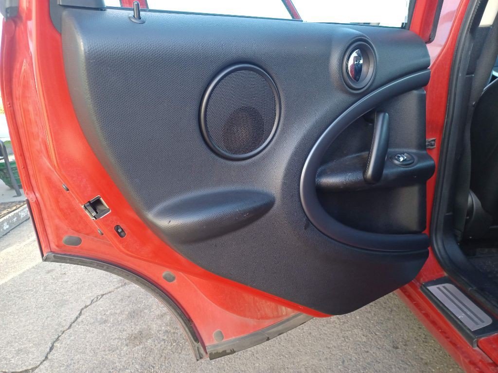 2014 MINI Countryman Image 12