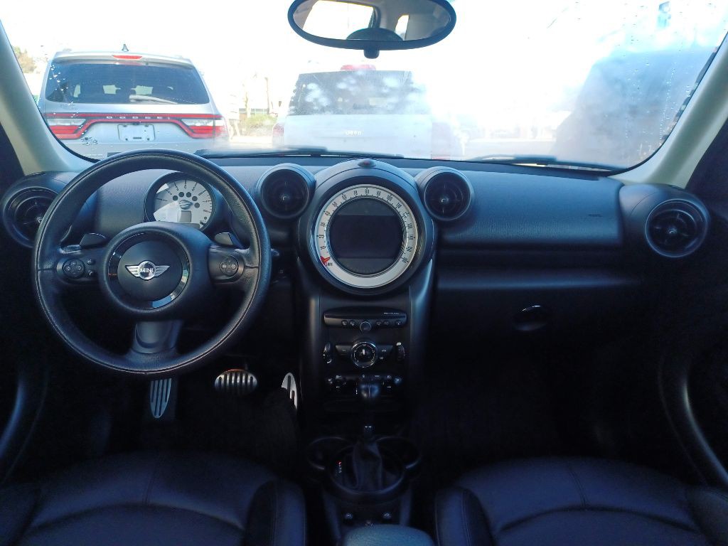 2014 MINI Countryman Image 13