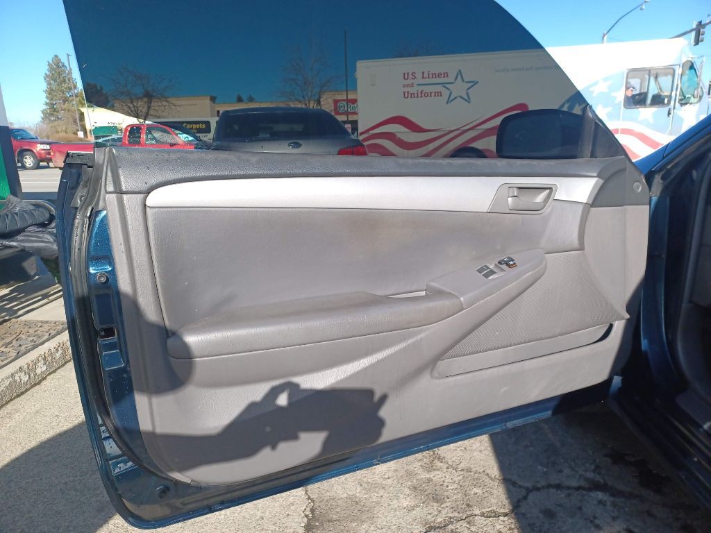 2004 Toyota Camry Image 9