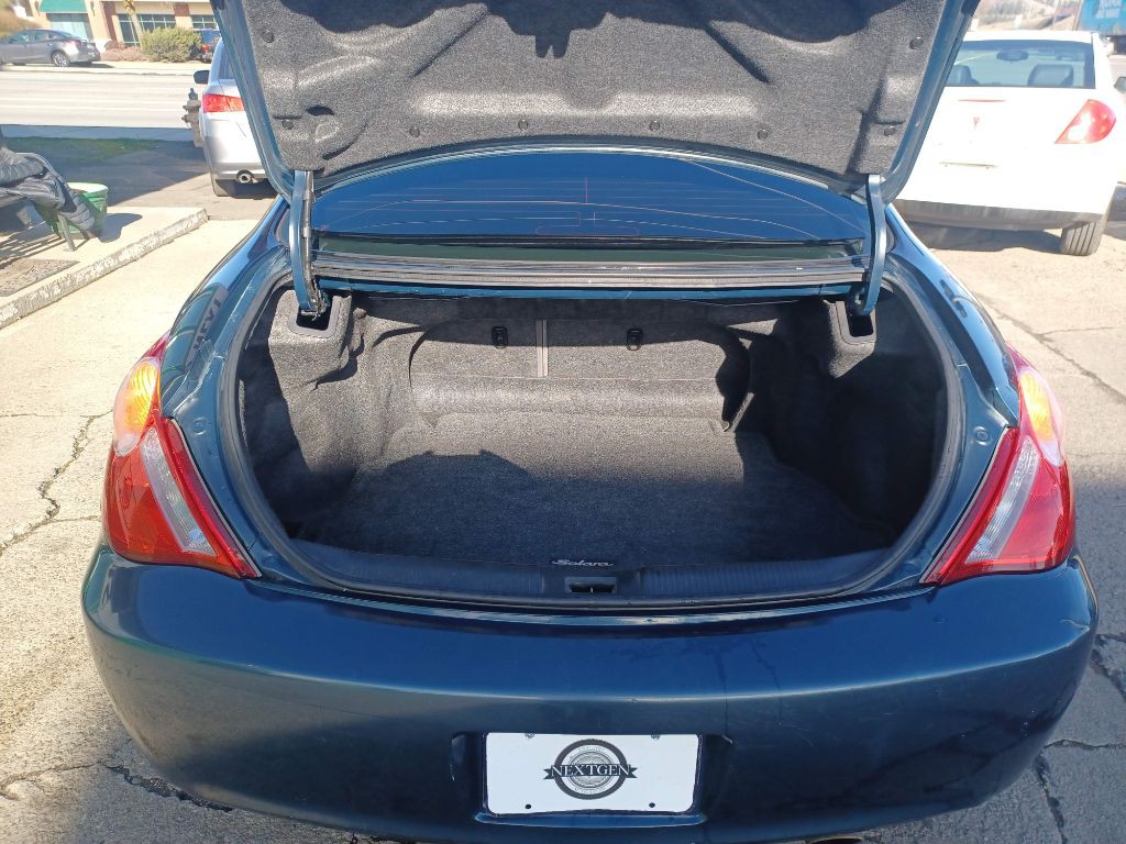 2004 Toyota Camry Image 14