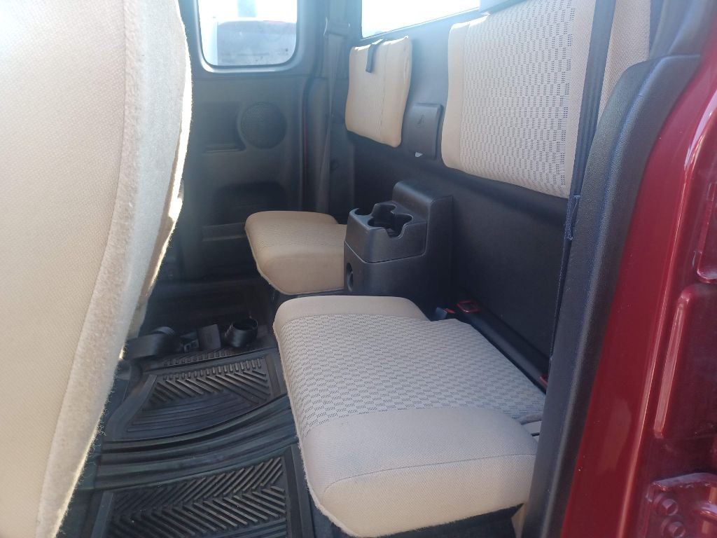 2011 Chevrolet Colorado Image 11