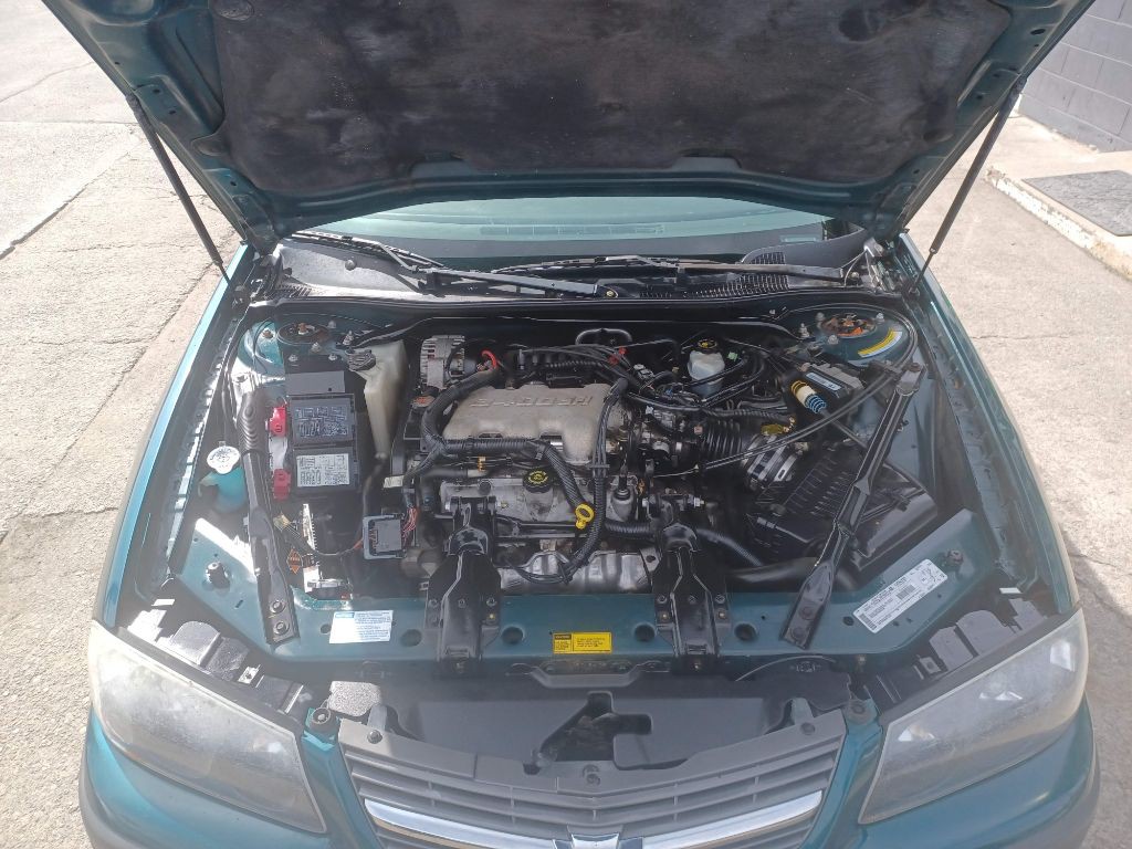 2000 Chevrolet Impala Image 17