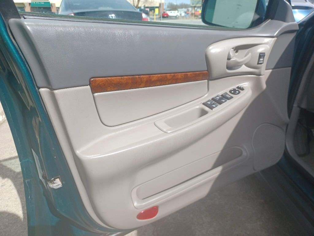 2000 Chevrolet Impala Image 10