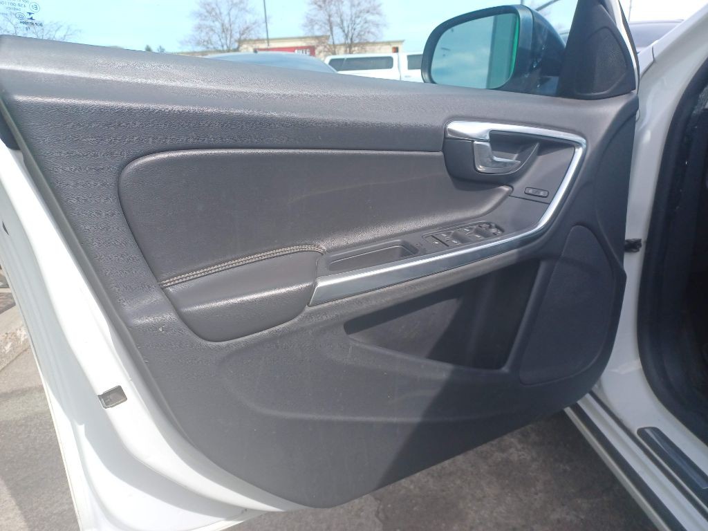 2013 Volvo S60 Image 8