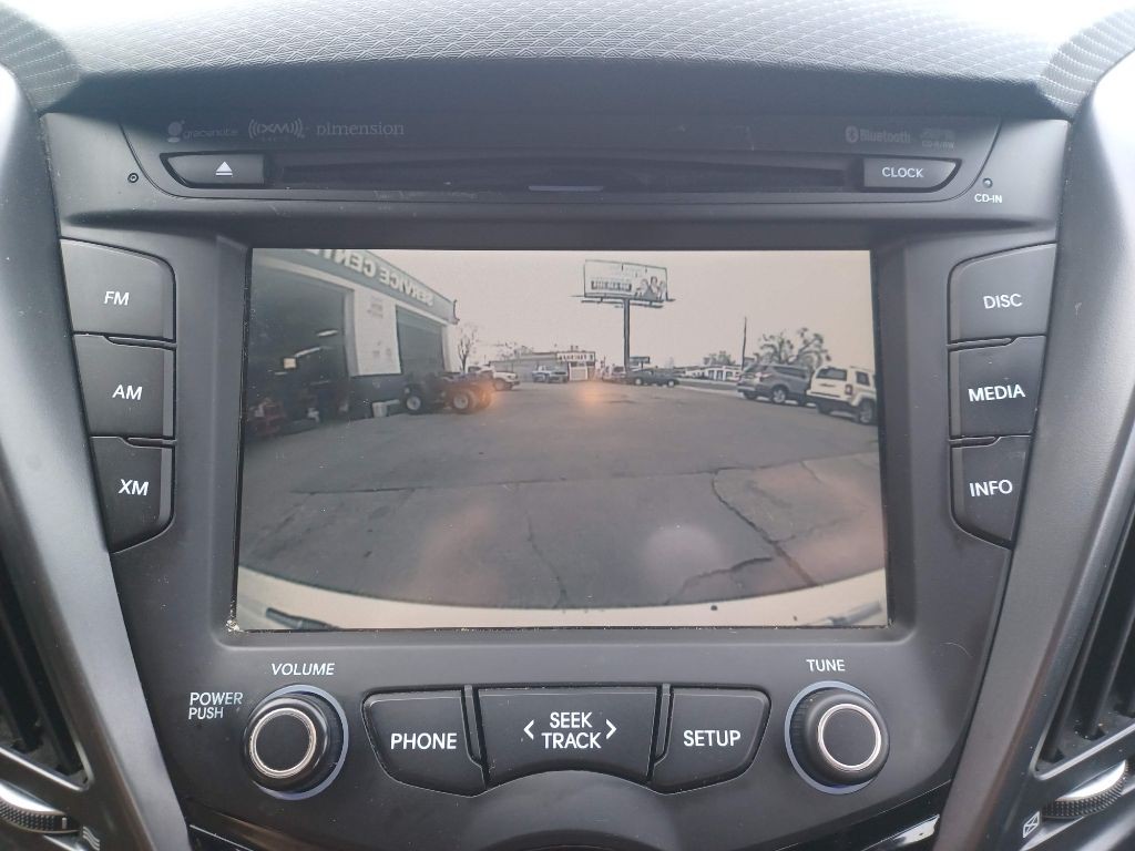 2016 Hyundai Veloster Image 15