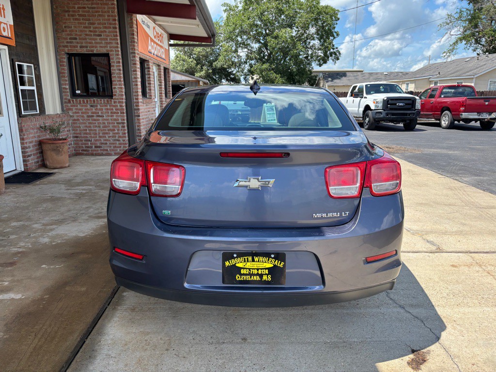 2015 Chevrolet Malibu Image 4