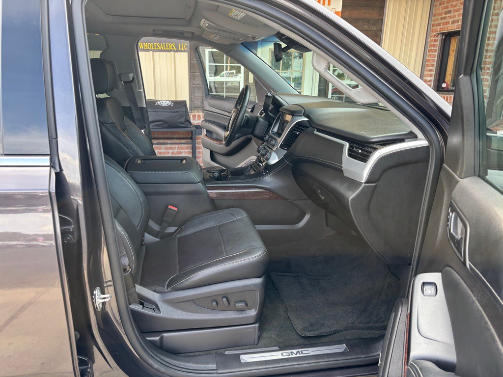 2015 GMC Yukon Image 12