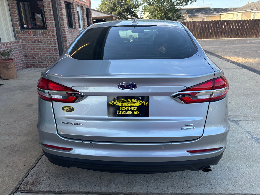 2020 Ford Fusion Image 4