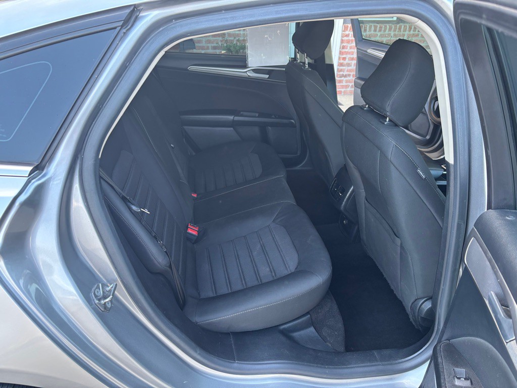 2020 Ford Fusion Image 10