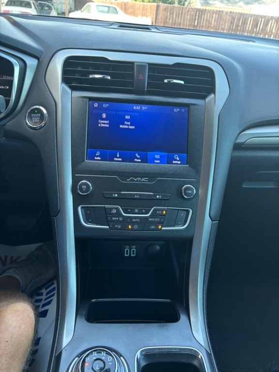 2020 Ford Fusion Image 13