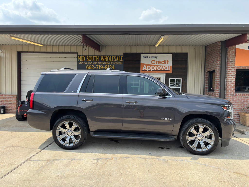 2015 Chevrolet Tahoe Image 2