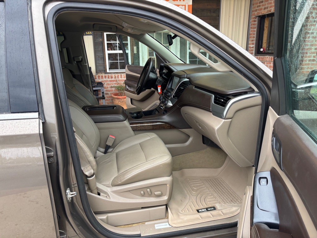 2015 Chevrolet Tahoe Image 12