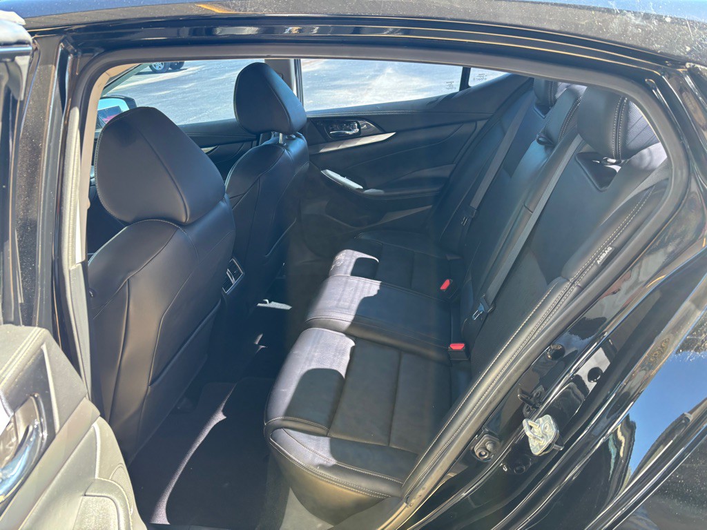 2021 Nissan Maxima Image 9