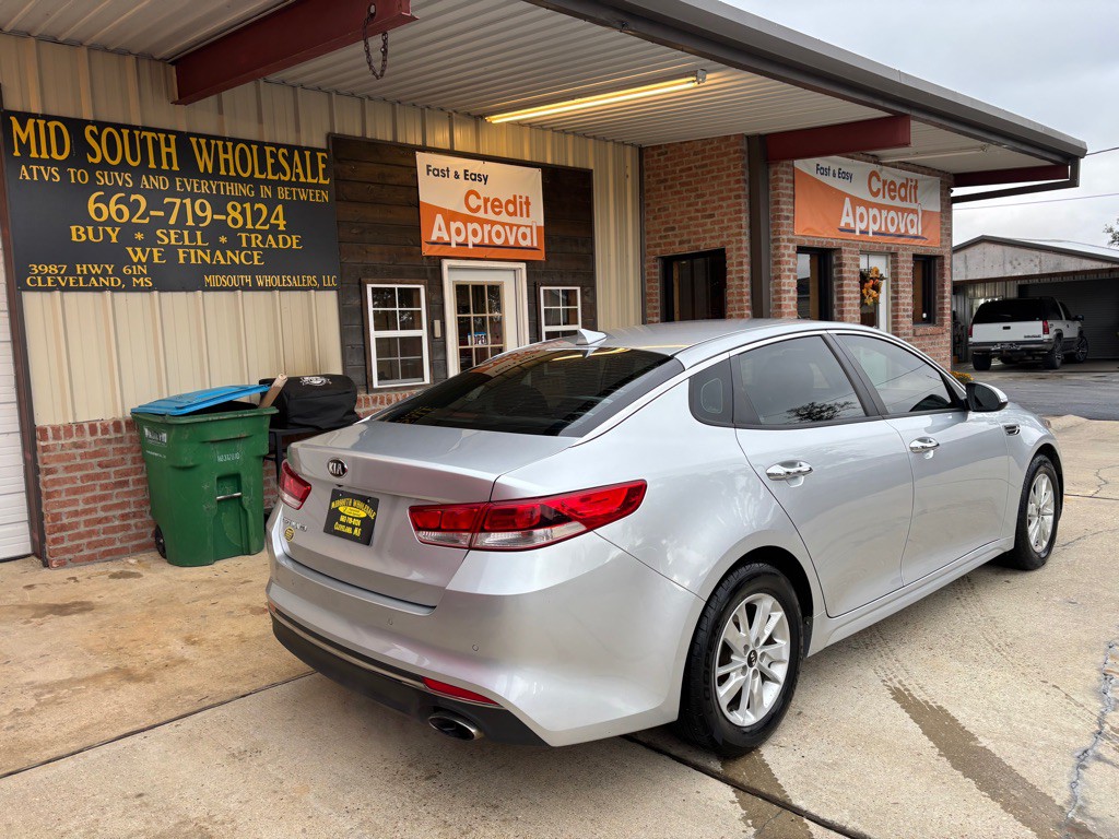 2018 Kia Optima Image 3