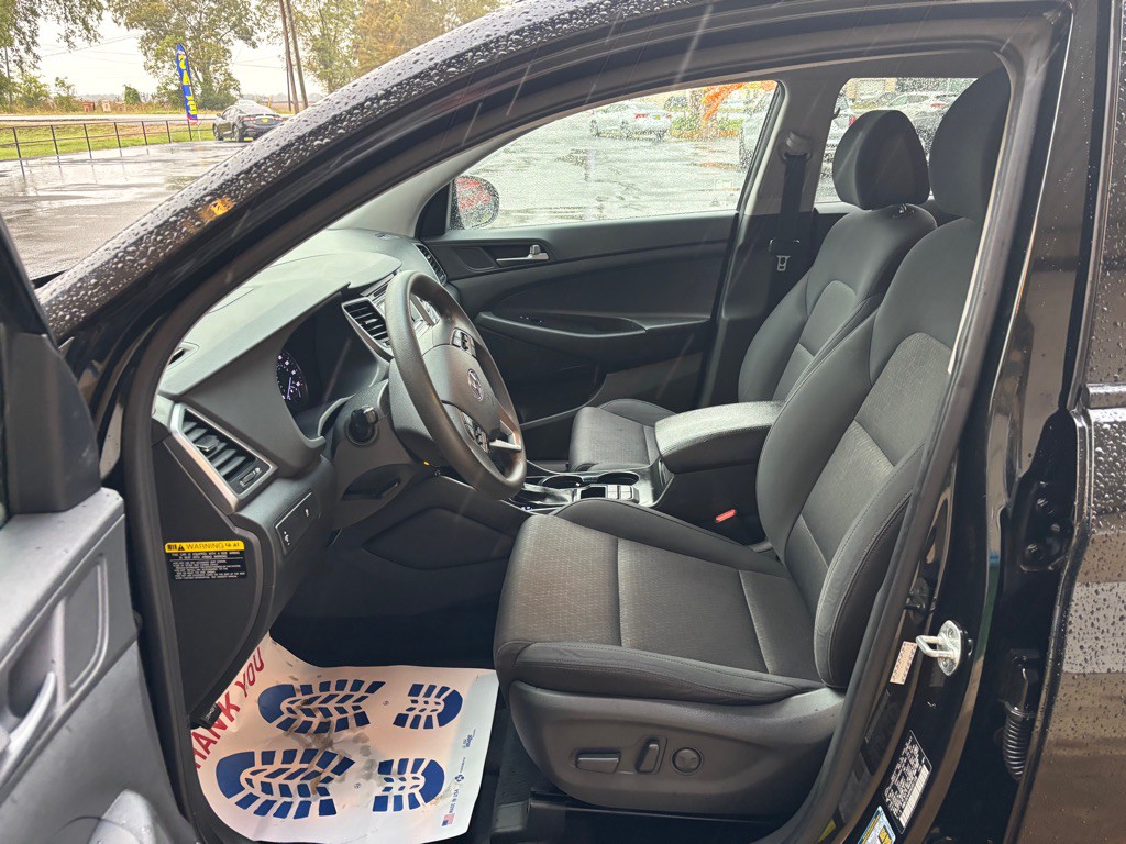 2017 Hyundai Tucson Image 8