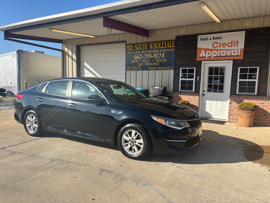 2018 Kia Optima Image 1