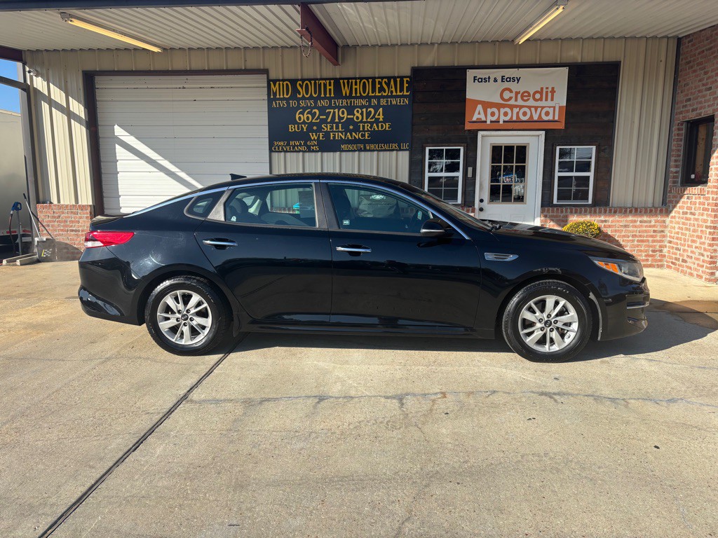 2018 Kia Optima Image 2