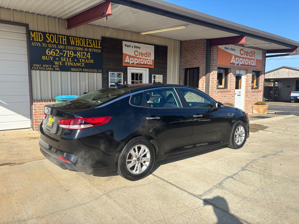 2018 Kia Optima Image 3