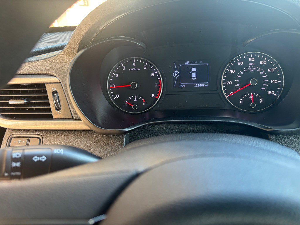 2018 Kia Optima Image 12