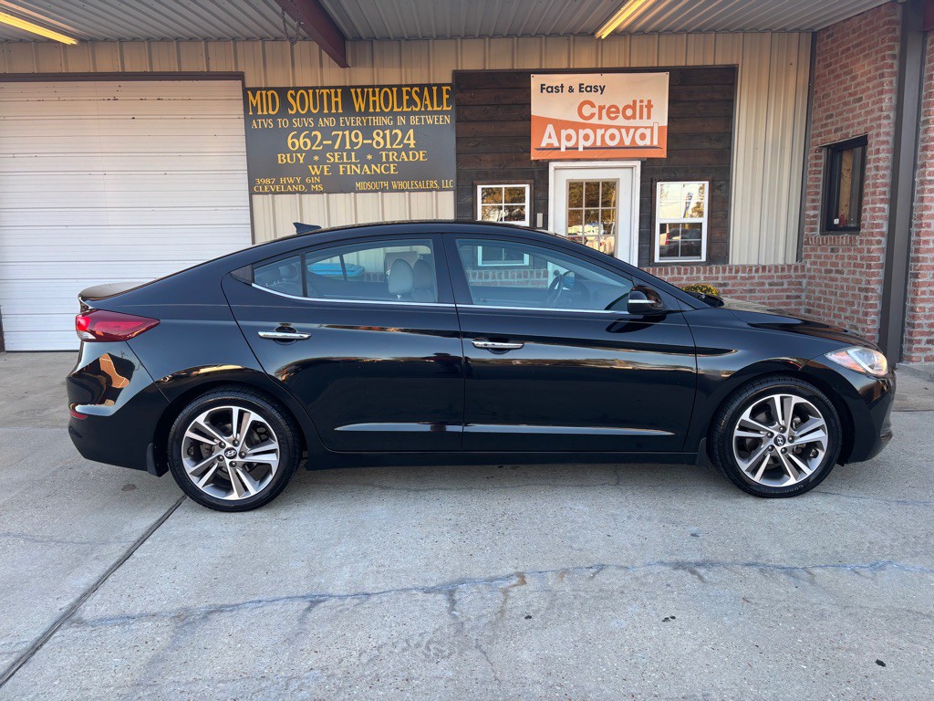 2017 Hyundai Elantra Image 2