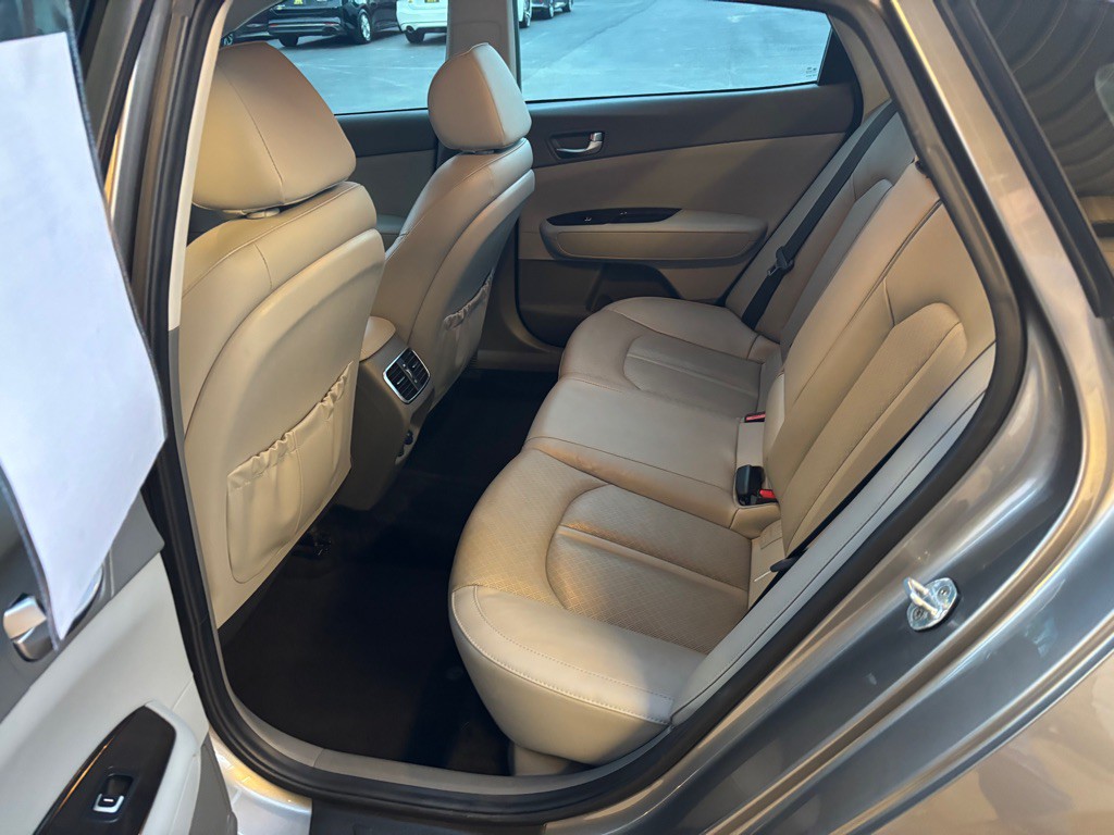 2018 Kia Optima Image 9