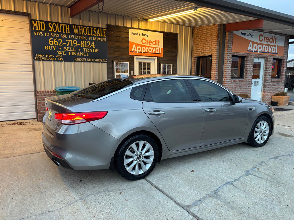 2018 Kia Optima Image 16