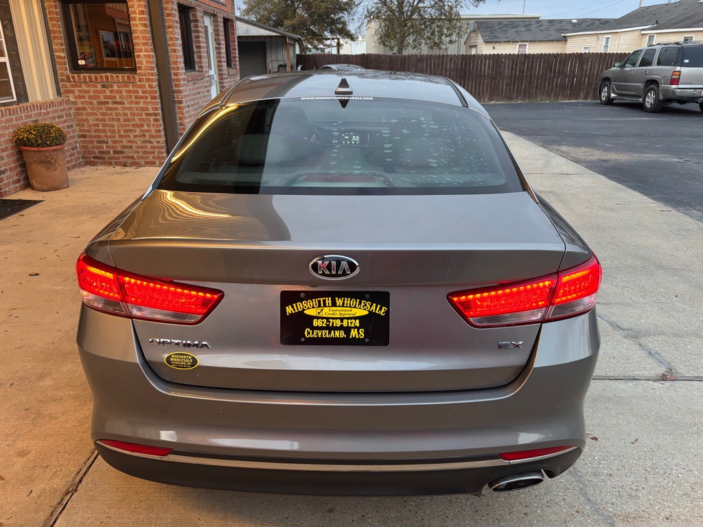 2018 Kia Optima Image 17