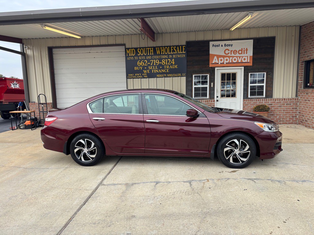 2017 Honda Accord Image 2