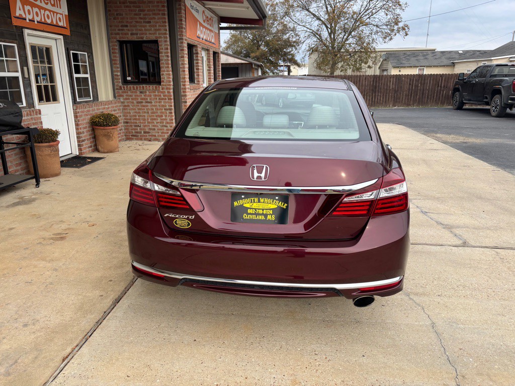 2017 Honda Accord Image 4