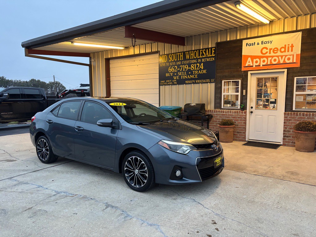 2014 Toyota Corolla Image 1