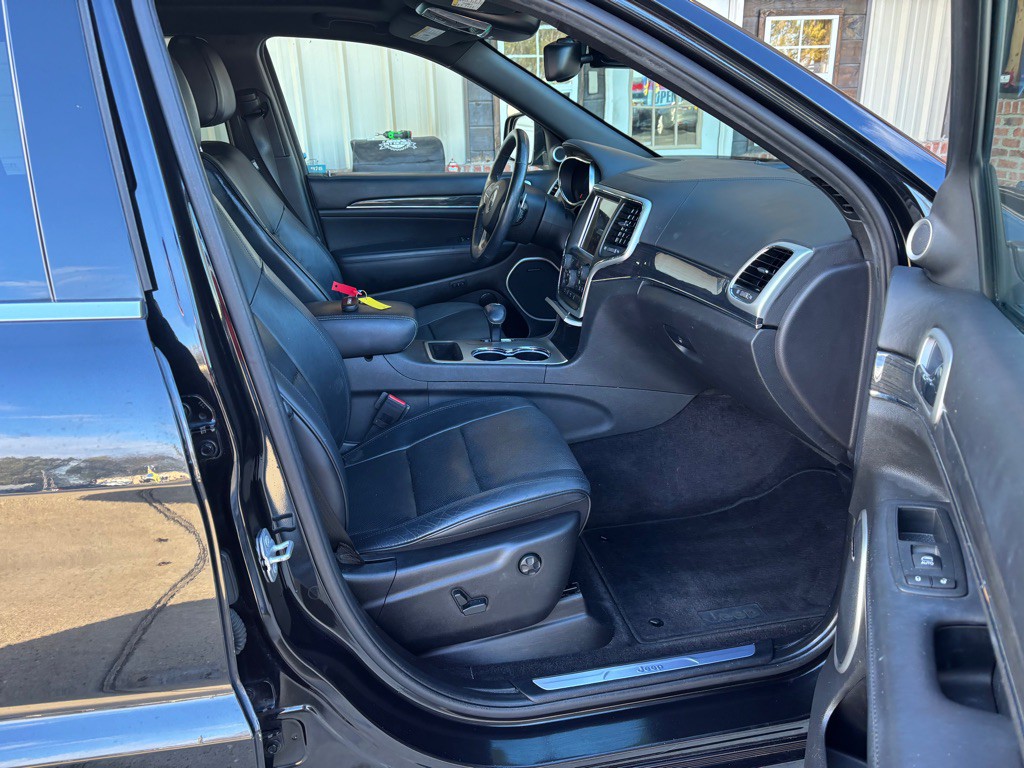 2015 Jeep Grand Cherokee Image 12