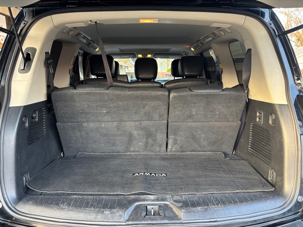 2018 Nissan Armada Image 10