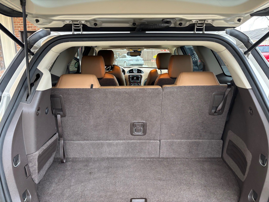 2017 Buick Enclave Image 10