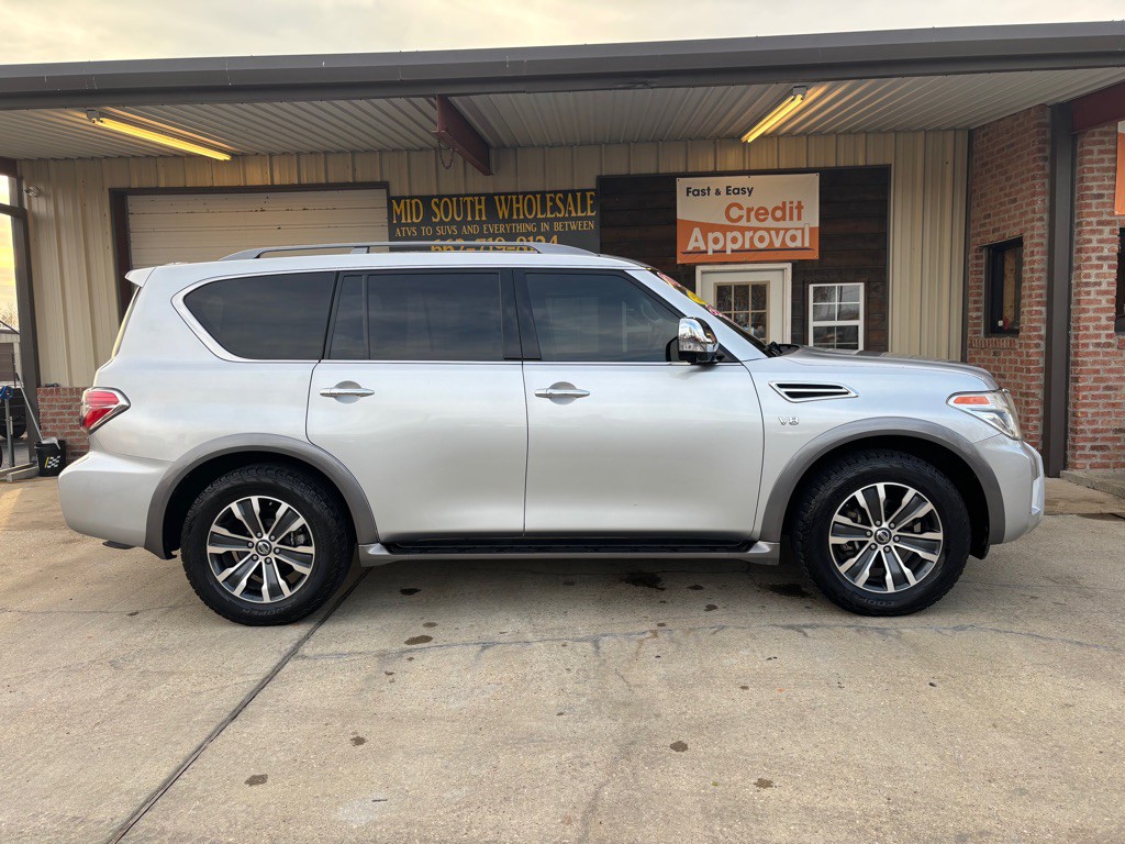 2017 Nissan Armada Image 2