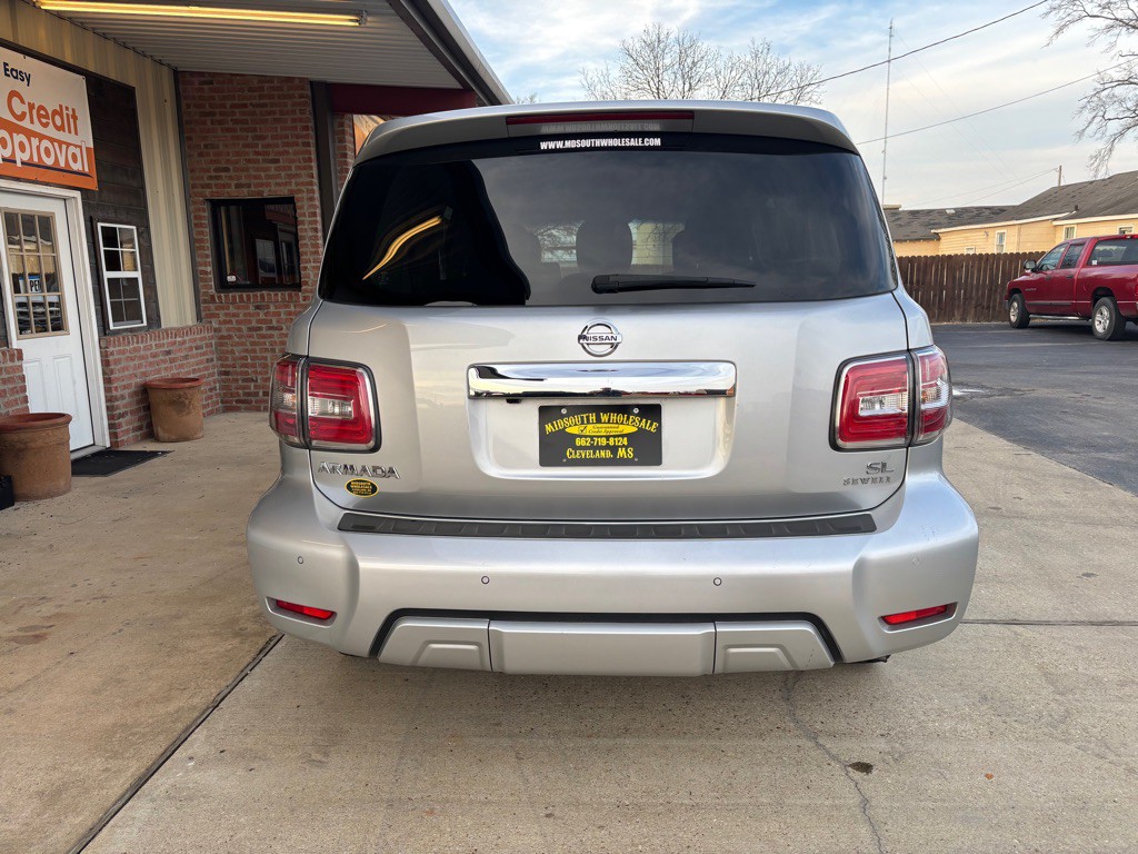 2017 Nissan Armada Image 4