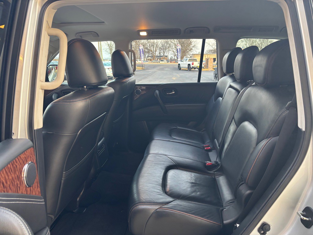 2017 Nissan Armada Image 9