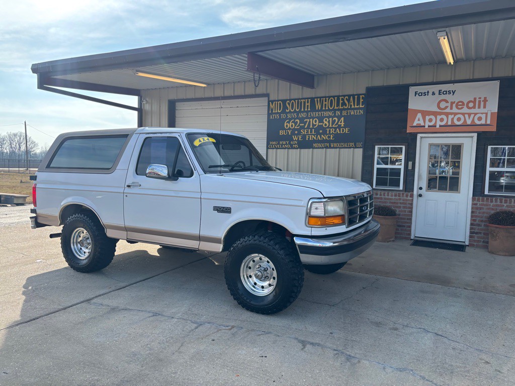 1996 Ford Bronco Image 1