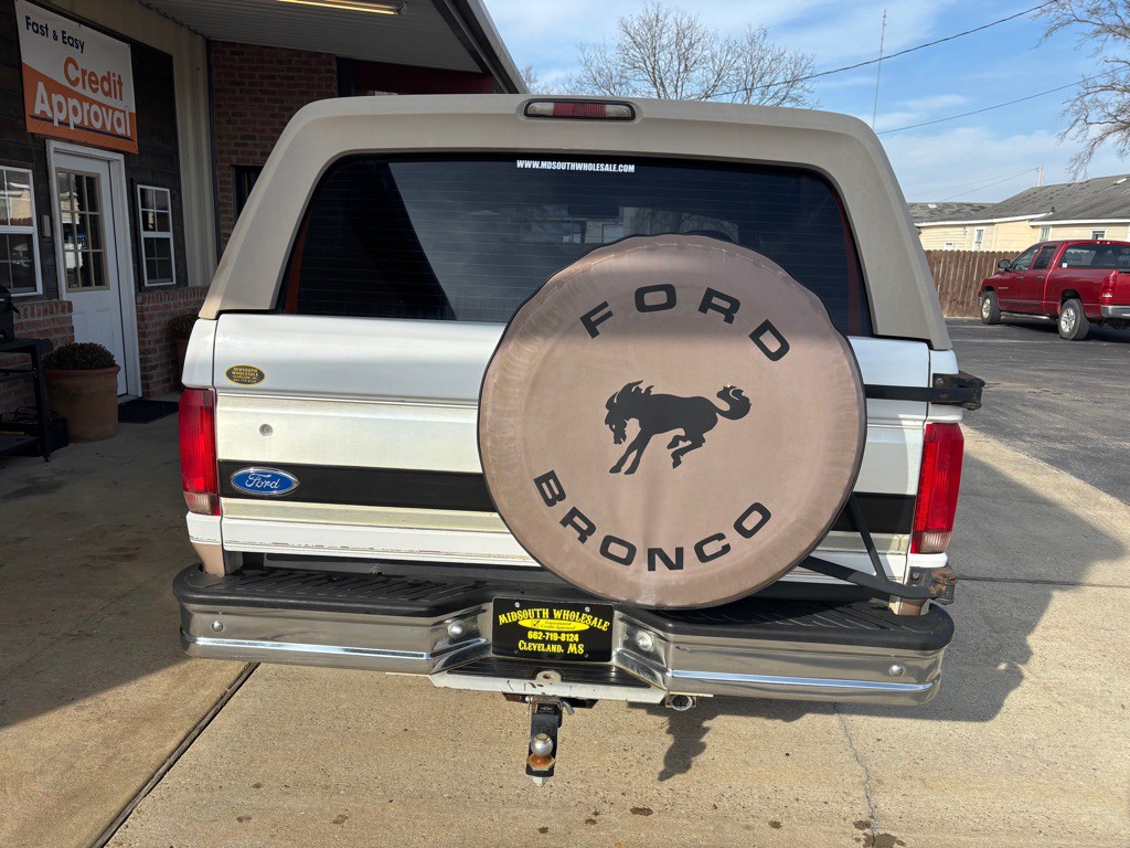 1996 Ford Bronco Image 4