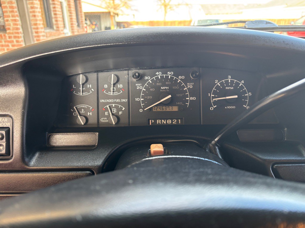 1996 Ford Bronco Image 10