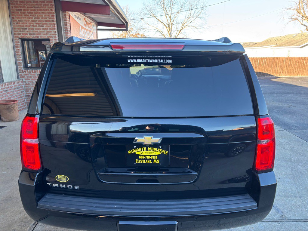 2017 Chevrolet Tahoe Image 4