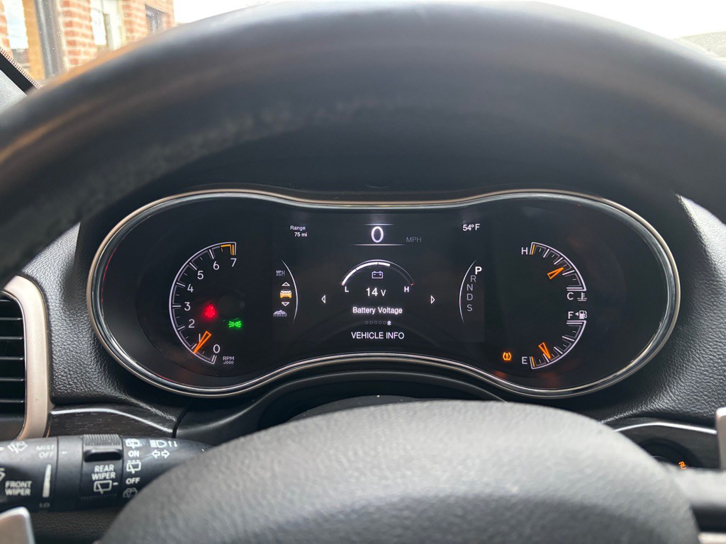 2015 Jeep Grand Cherokee Image 13