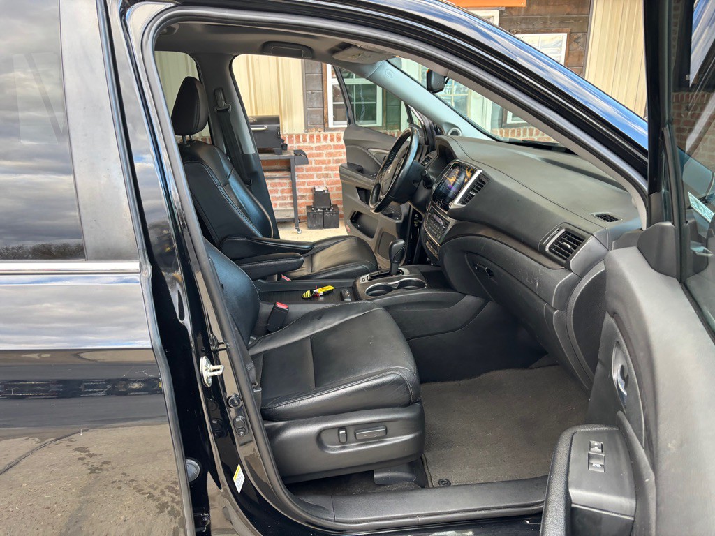 2016 Honda Pilot Image 12