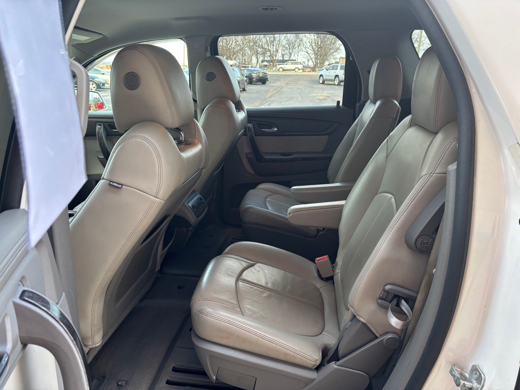 2013 GMC Acadia Image 9